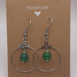 Boucles d'oreilles anneau une perle agate verte